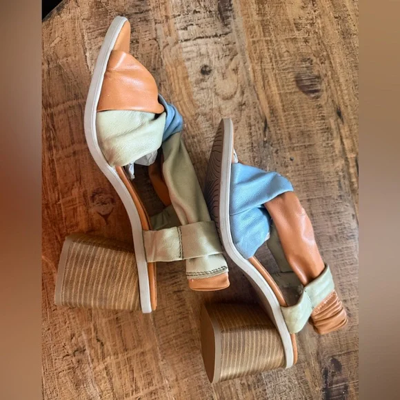 New Girotti Sandals 👡 size 39 in Tan and Teal - Picture 3 of 4